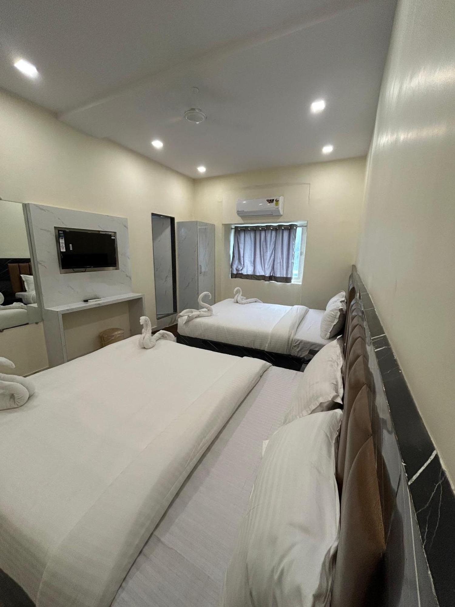 Hotel Rinza Residency Мумбаи Экстерьер фото