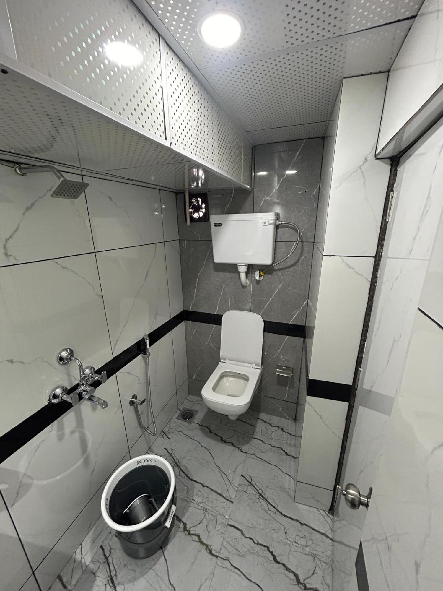 Hotel Rinza Residency Мумбаи Экстерьер фото