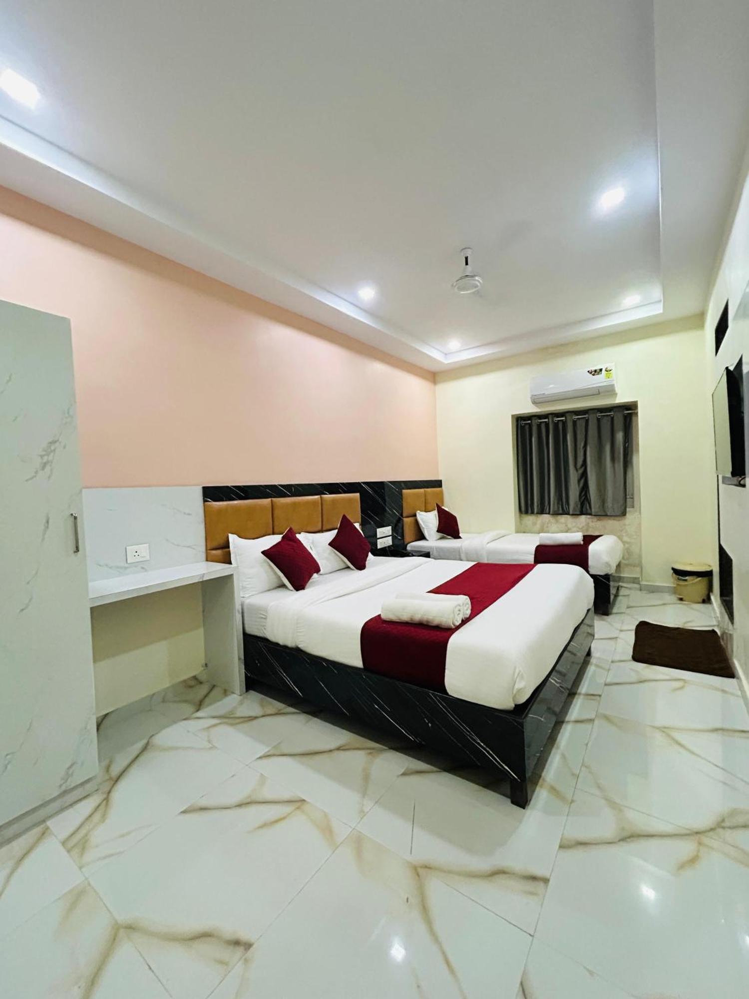 Hotel Rinza Residency Мумбаи Экстерьер фото